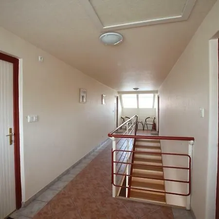 Siesta Apartmanhaz 3* Balatonfured