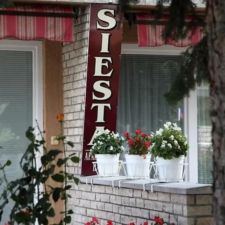 Siesta Apartmanhaz 3*